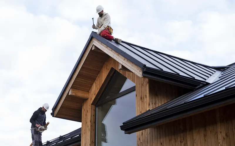 Izbira strešne kritine in vpliv podnebja